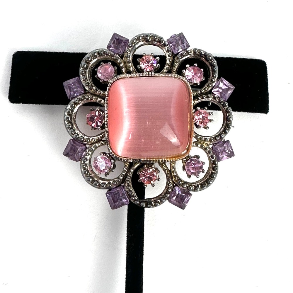 Vintage MCM Victorian Style Pink Cats Eye Rhinestone Brooch Women OS Pink Purple